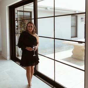 Meet your Posher, Molly